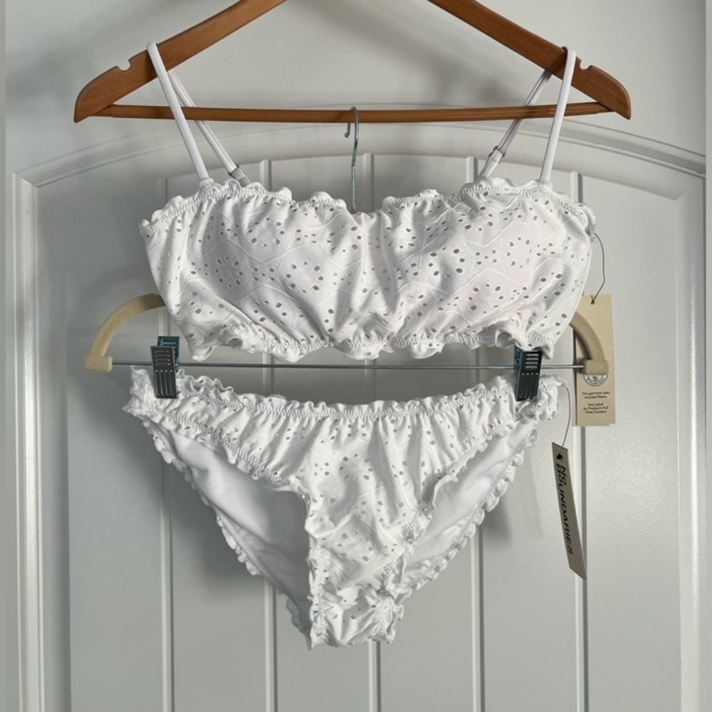 NWT No Boundaries White Eyelet Lace Bandeau Swim Top & Bottom